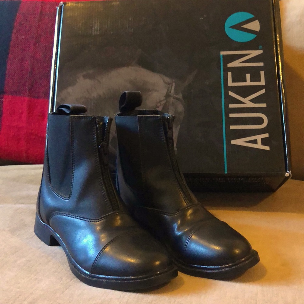 Kids Auken Riding Boots- Size 1